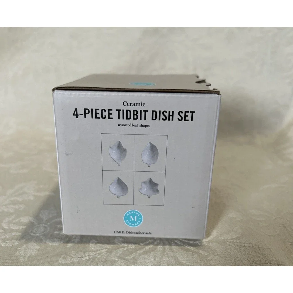 Martha Stewart 4-Piece Ceramic Tidbit Dish Set White Leaf Shape Bowls Boxed